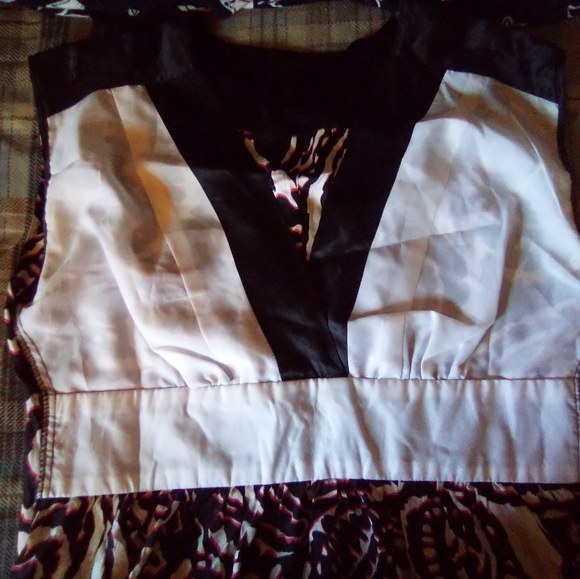 💖Unique design Silk dress💖 - Picture 13 of 13